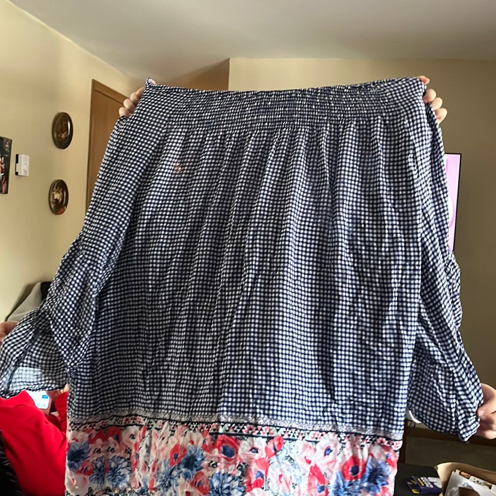 Checkered floral top - Picture 1 of 3